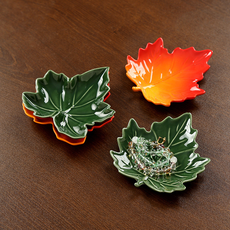 Ceramic JewelryDish Maple Leaf - Fiddle Leaf Fig recension och pris